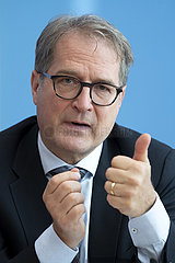 Prof. Volker Wieland  Jahresgutachten Wirtschaftsweise