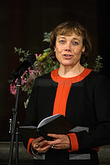 Deutschland  Bremen - Schlussgottesdienst der EKD-Synode zur Einfuehrung des neuen EKD-Rats: die neue Ratsvorsitzende der EKD Annette Kurschus