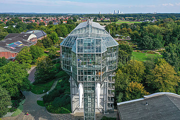 Maximilianpark mit begehbarem Glaselefanten  Hamm  Nordrhein-Westfalen  Deutschland