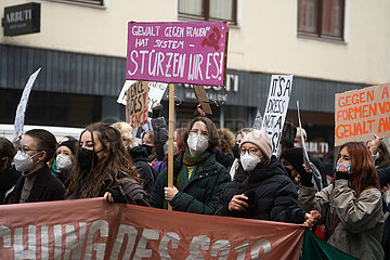 Feministische Demonstration zum Tag gegen Gewalt an Frauen  in München