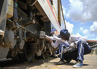 Kenya-Nairobi-China-baute moderne Eisenbahn