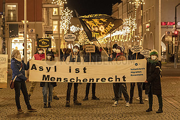 Mahnwache „Asyl ist Menschenrecht“  Rosenheim  1. Dezember 2021