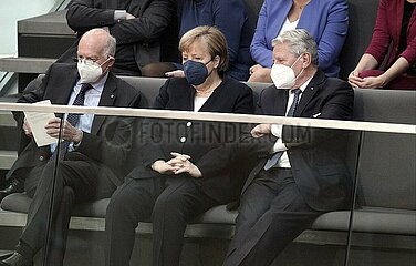 Norbert Lammert  Angela Merkel und Joachim Gauck am 8.12.21