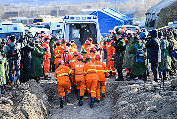 China-Shanxi-Xiaoyi-überflutete Kohle-Mine-Rettung (CN)