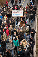 Zehntausende bei Querdenken Demo in Nürnberg