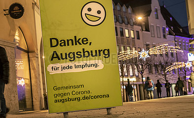 Impfkampagne der Stadt Augsburg  Augsburg 21. Dezember 2021