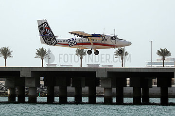 Dubai  Vereinigte Arabische Emirate  DHC-6 Twin Otter bei der Landung