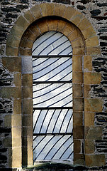 FRANCE. AVEYRON (12) CONQUES  ABBAYE STE FOY. STAINED GLASS PIERRE SOULAGES