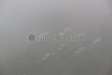 Ägypten-Kairo-schwerer Nebel