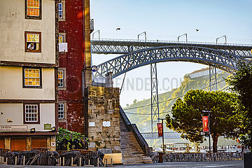 Portugal. Porto. Dom-Luis Bridge