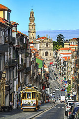 Portugal. Porto. Turm von Gelenkern  Tramway-Linie 22 der 31. Januarstraße