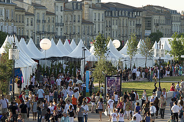 Frankreich  Gironde (33)  Bordeaux  Weinfest für die Kais der Stadt Bordeaux