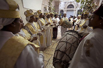 Israel. Jerusalem. Äthiopische orthodoxe Heilige Samstagzeremonie