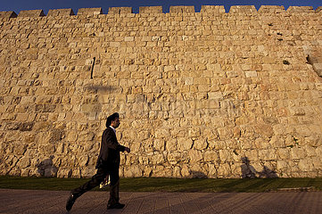Srael. Jerusalem. Die Stellplätzze der Altstadt  die ALS UNESCO-WELTKULTUREBE aufGelistet