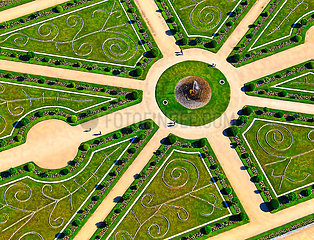 FRANKREICH. Indre-et-Loire (37) Chateau de Chenonceau  Luftbild von Diane's Garden