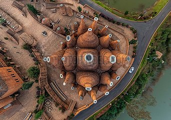 China. Yunnan-Provinz. Mile County. Honghe Dongstengyun. Luftbild des kaleidoskops art manor museum