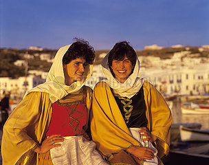 Griechenland. Kykladeninselmel. Mykonos. Traditionelle Kostüme.