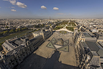 FRANCE. PARIS (75) LOUVRE MUSEUM (AERIAL VIEW). The pyramid above the Sully pavilion