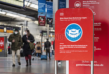Maskenpflicht im Münchner Hauptbahnhof  04. Februar 2022