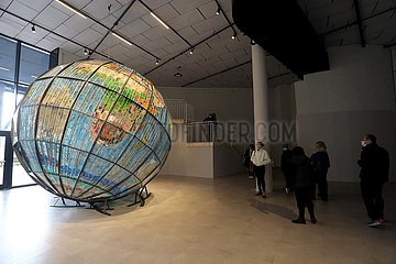 Midste-Jerusalem-Ausstellung-Earth-Poetica