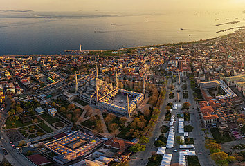 Luftbild von Istanbul  der Türkei-Blau-Moschee