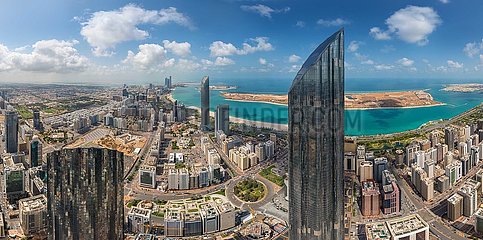Vereinigte Arabische Emirate (Vereinigte Arabische Emirate). Abu Dhabi  Luftbild des Welthandelszentrums