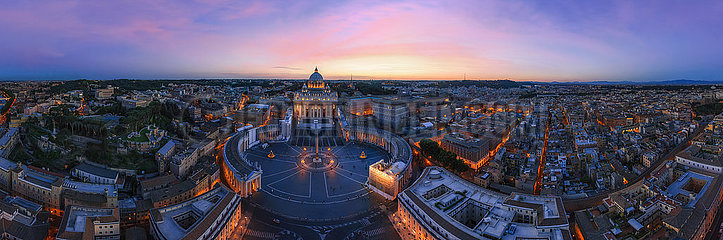 Italien. Lazio. Rom.Vatican. Luftbild des St. Peter's Square
