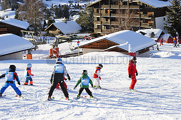 Frankreich  Haute-Savoie (74) MEGEVE-Skigebiet  Rochebrune-Skigebiet  ESF-Skilüchse für Kinder