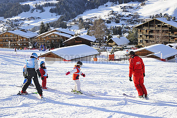 Frankreich  Haute-Savoie (74) MEGEVE-Skigebiet  Rochebrune-Skigebiet  ESF-Skilüchse für Kinder