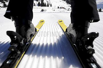 Frankreich  Haute-Savoie (74) Die legendäre Ski-Marke dynamisch von Ingrid Menet. Jean-Claud Killy  der berühmte französische Skifahrer  gewann mit diesen Skier viele Siege. Das neue Sortiment an Ski Vr Geant