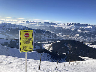 Frankreich  Haute-Savoie (74) der AUS-PISTE-Bereich des Mont-Joly. Skigebiet von Megeve  Saint-Gervais-Mont-Blan  Saint-Nicolas-de-Verknüpfung. Domänenabgrenzungspanel