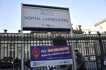FRANKREICH. Paris (75) Lariboisere Hospital. Rekrut für Pflegeberufe