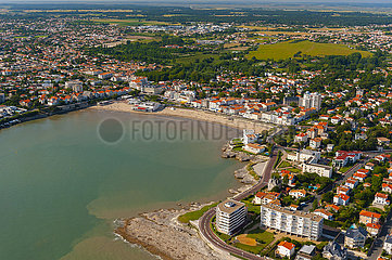 Frankreich  Charente-Maritime (17)  Luftaufnahme von Royan  Strand und Conche de Pontaillac