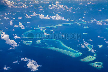 Malediven. Luftbild der Koralleninseln des männlichen Atolls