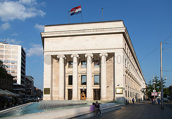 Kroatien  Zagreb - die Kroatische Nationalbank  Haupteingang