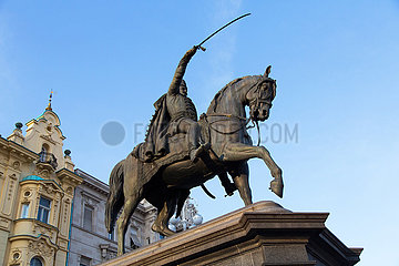 Kroatien  Zagreb - Reiterdenkmal des Feldherrn Joseph Jelacic von Buzim  am Ban-Jelacic-Platz  dem zentralen Platz der Stadt