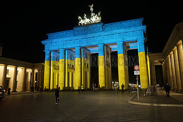 Brandenburger Tor in Ukrainischen Landesfarben