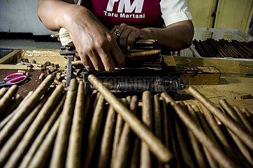 Indonesien-Yogyakarta-Zigarren-Produktion
