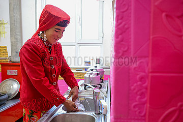 China-Xinjiang-Dorf-Leben (CN)