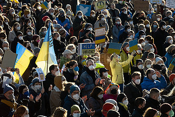 Deutschland  Bremen - Demonstration gegen Putins Krieg gegen die Ukraine