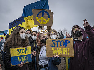 Fridays for Future demonstrates against war in Ukraine.