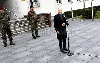 Besuch Bundeskanzler Scholz bei Einsatzfuehrungskommando der Bundeswehr  Schwielowsee