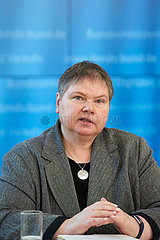 Berlin  Deutschland - Doris Drescher  Praesidentin des Fernstrassen-Bundesamtes.