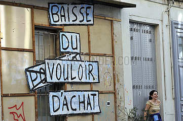 FRANKREICH. Paris (75) 11. Bezirk. Rue de Charonne. Street Art (Rückgang des Wechsels zu Kaufkraft)