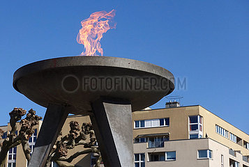 Berlin  Deutschland  Mahnmal der Ewigen Flamme am Theodor-Heuss-Platz