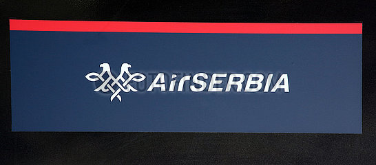 Schoenefeld  Deutschland  Firmenlogo der Fluggesellschaft Air Serbia