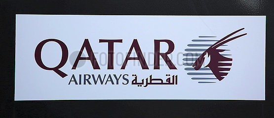 Schoenefeld  Deutschland  Firmenlogo der Fluggesellschaft Qatar Airways