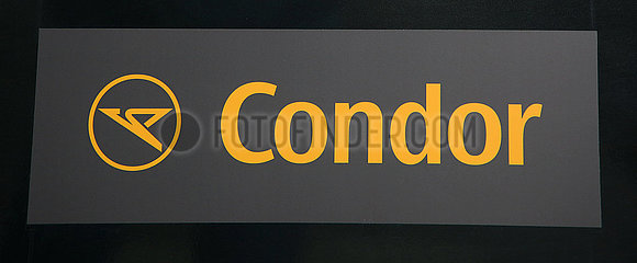 Schoenefeld  Deutschland  Firmenlogo der Fluggesellschaft Condor