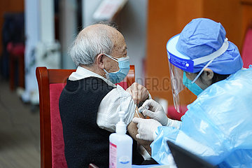 China-Peking-Impfung-Senioren (CN)