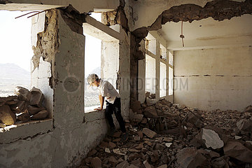 Jemen-al-Radhmah- 'Trümmerschule'